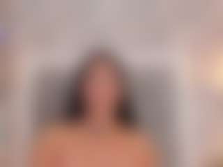 Live cam show with zharia-lux25 - Facial on Camsoda