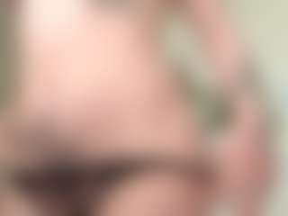 evaxxoddy's Live Sex Cam Show