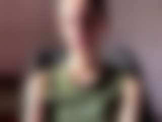 Live cam show with GeneviveIffland - Green Eyes on Camming Site