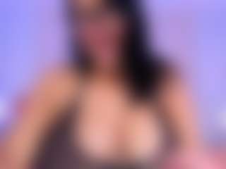 Live cam show with Iamlola_ - Curvy Middle Aged on UwU Esports