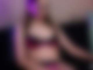 Live cam show with KimJada - Smoking on Stripli.com