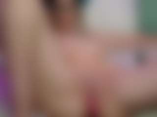 Live cam show with KimJada - Average on Fling VIP Chat