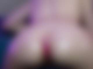 Live cam show with KimJada - Average on Strip Flash - Live Sex Shows