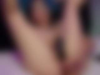 Live cam show with KimJada - Average on Soda Cam