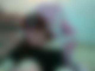 Live cam show with Luvellia - Blue Eyes on Dare Cams