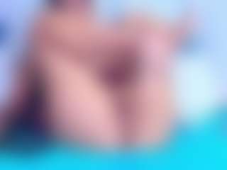 MiaBrihtny's Live Sex Cam Show