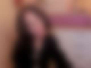 Live cam show with MickeDio - Lean on luckytryst.com