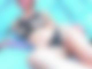 Live cam show with rebeccamitchell - Granny on Free Soda