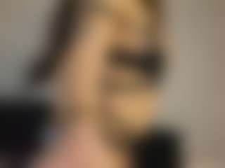 Live cam show with Ruby-diamonds - BBW on Free Soda