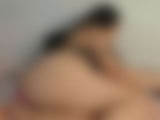 Live cam show with Ruby-diamonds - Green Eyes on Camming Site