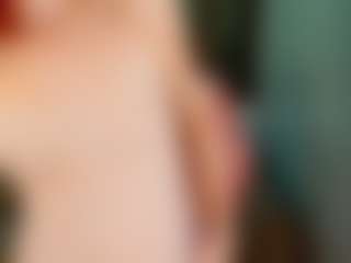 Live cam show with Sky-sparkle - Nipple Piercings on TottyGirls