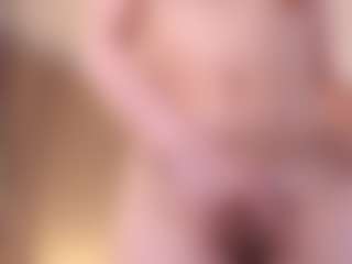 Live cam show with Mia - Raven Hair on Camsoda