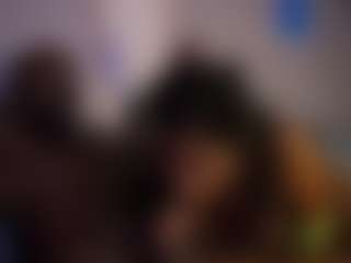 MamiSquirts11's Live Sex Cam Show