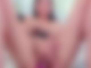 Live cam show with LaurenBellucci - Brown Eyes on Camsoda