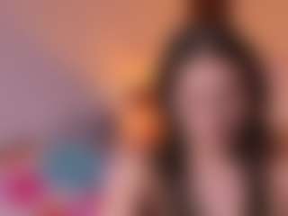 Live cam show with liiliie-petite - Striptease on SpankPalCams