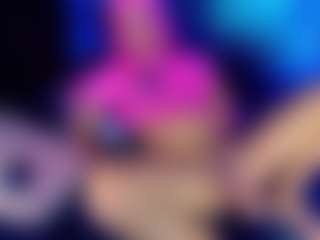 Live cam show with SamiraHott1 - Teen (18+) on AdultVida.com