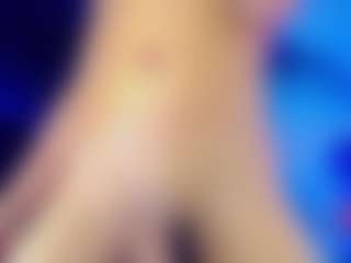 Live cam show with SamiraHott1 - Blonde Hair on Uber Horny