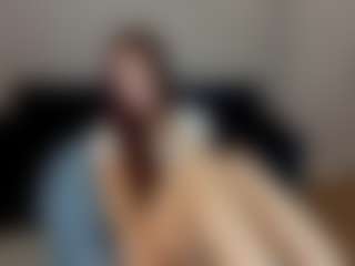 Live cam show with Tracey-Gill - Moaning on infinitiblacc.com