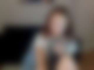 Live cam show with Tracey-Gill - Green Eyes on xfollow cams