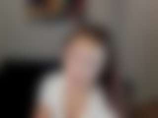 Live cam show with Tracey-Gill - Green Eyes on boobsie.com