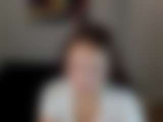 Live cam show with Tracey-Gill - Moaning on Pornisteam.com