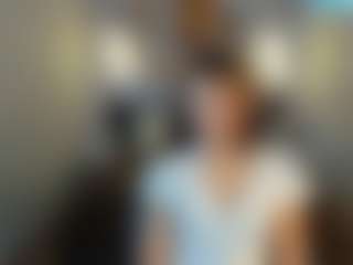 Live cam show with Tracey-Gill - Brown Hair on xDating