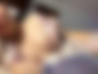 Live cam show with AbbyMenches - Young Adult on AdultVida.com
