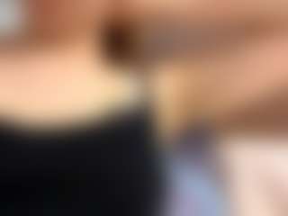 Live cam show with AbbyMenches - Tiny Tits on AdultVida.com