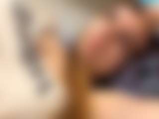 Live cam show with AbbyMenches - Erotic Dance on Camsoda