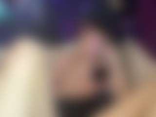 Live cam show with AlexandraTahon - Average on AdultVida.com