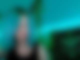 Live cam show with Xena - Athletic Teen (18+) on StripNow