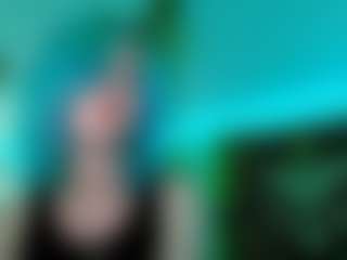 Live cam show with Xena - Athletic Teen (18+) on Uber Horny