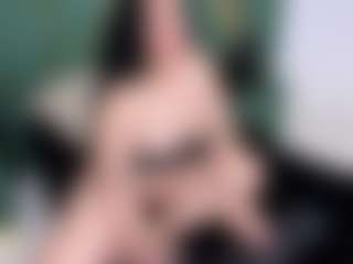 Live cam show with Sofia - Big Tits Small Tits on Hubzter Live