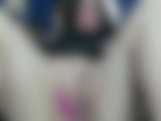 Live cam show with Sofia - Spank Mature on Mixed Magazine Live
