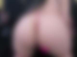 Live cam show with Sofia - Role Play MILF on Gym Cam Girls