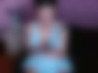 Live cam show with sweet-antonella - Gagging on sexylivex.com