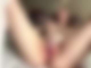 Live cam show with TimothyEgger - Moaning on Camsoda