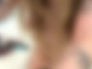 Elin's Live Sex Cam Show