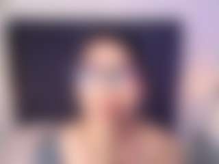 Live cam show with Ambarr - Nipple Piercings on TottyGirls