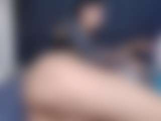Live cam show with Ambarr - Camel Toe on Big Tits