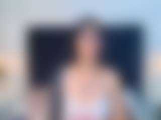 Live cam show with Ambarr - Thin on nudelive.tv