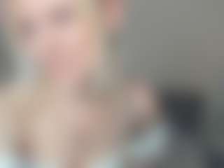 CecilaChars's Live Sex Cam Show