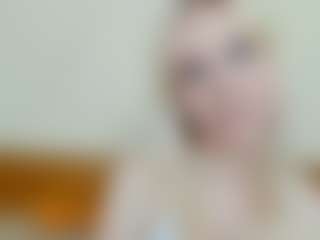 Live cam show with CecilaChars - Young Adult on Dolls Live