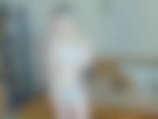 Live cam show with CecilaChars - Skinny on Dolls Live