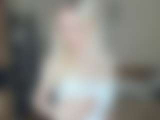 CecilaChars's Live Sex Cam Show