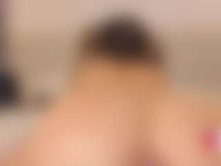 Live cam show with Dulcepowll - Blonde Hair on Camsoda