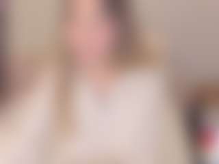 Live cam show with Dulcepowll - Blonde Hair on Camsoda
