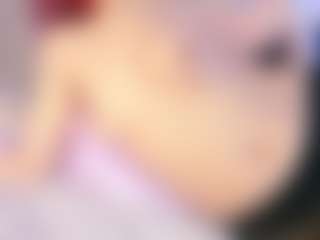 Live cam show with Hannadanniels - Strip on Free Soda