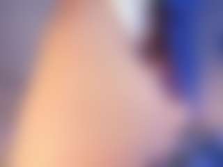 Live cam show with Hannadanniels - Milk on Camsoda