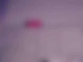 Live cam show with Hannadanniels - Milk on SpunkLive
